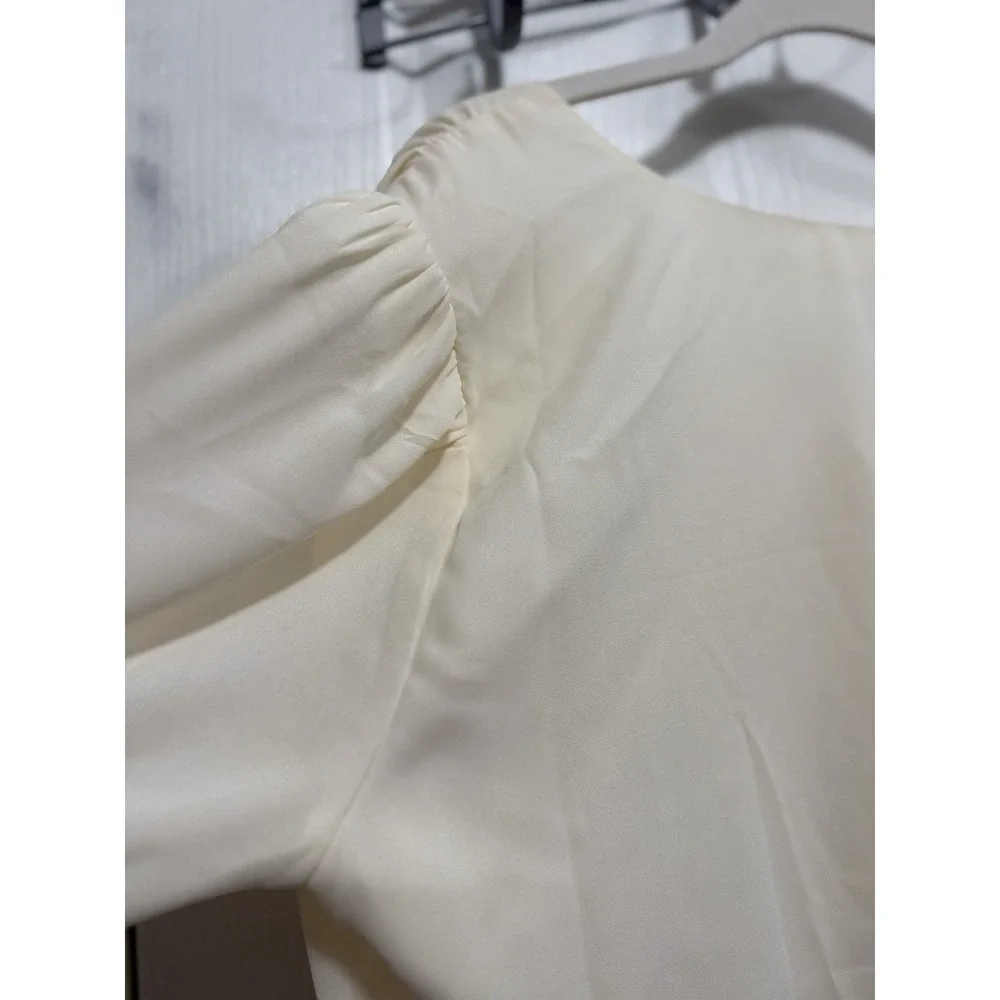 Astr label ivory